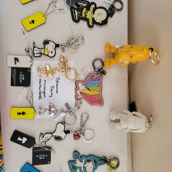 Coach Keychain - Picture 2 of 9